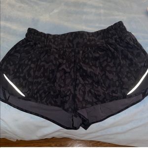 Lululemon hotty hot shorts